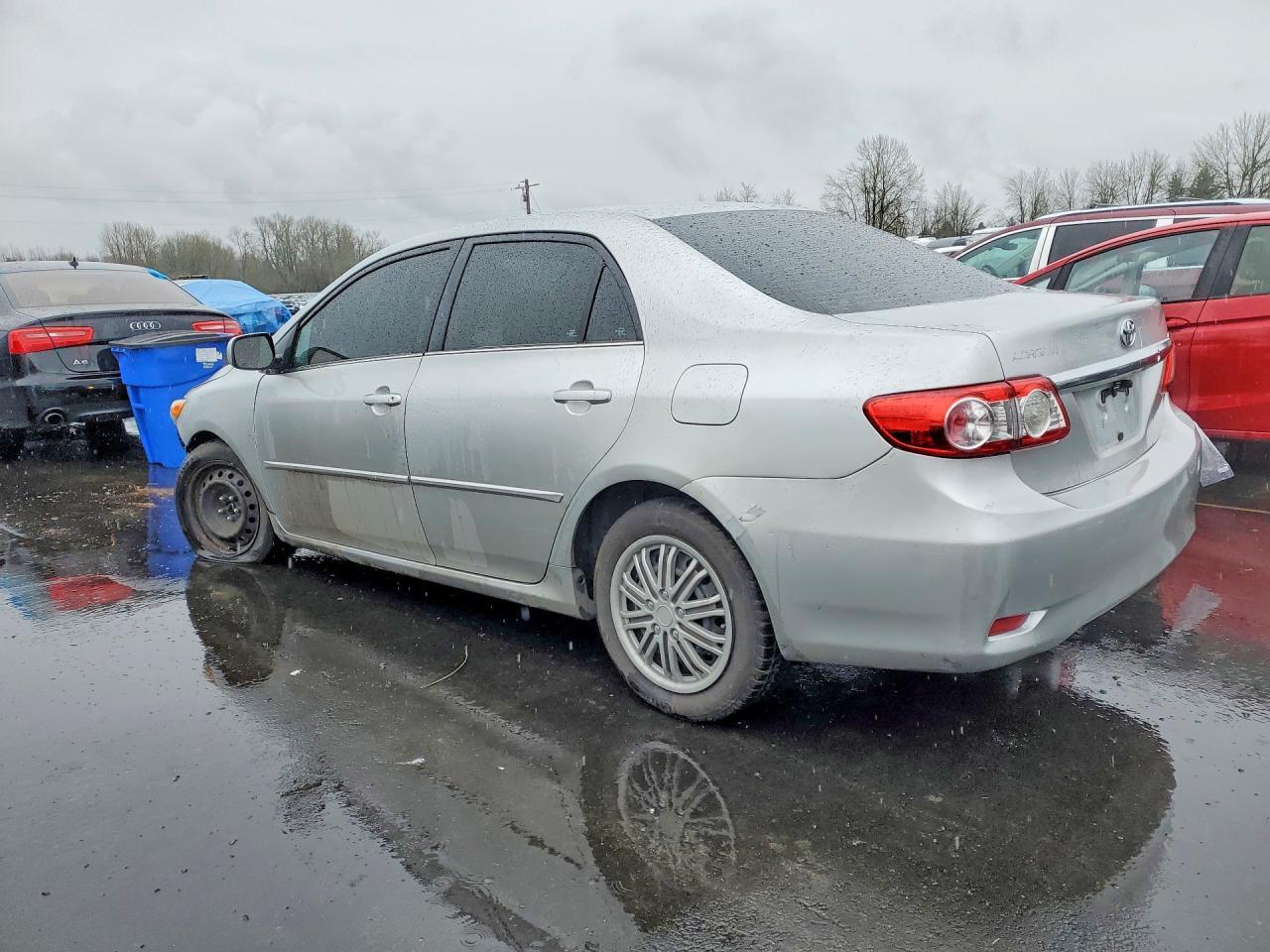 2013 Toyota Corolla Le - Фото 2