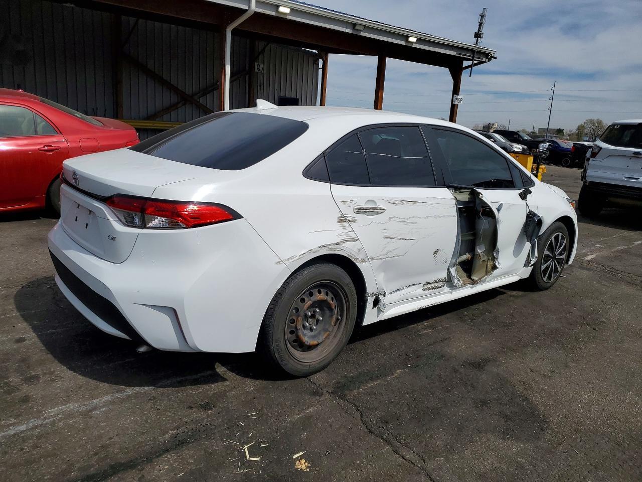 2020 Toyota Corolla Le - Фото 3