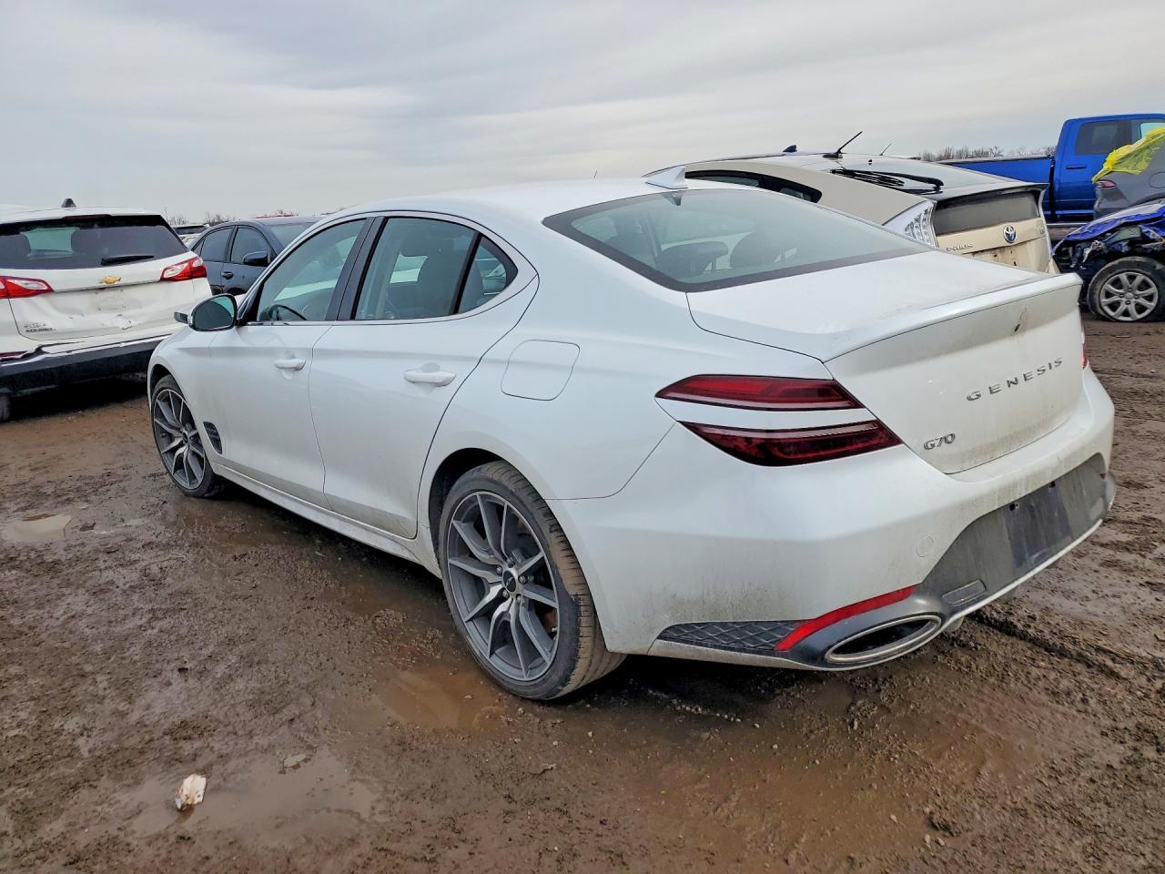 2025 Genesis G70 2.5T Standard - Фото 2