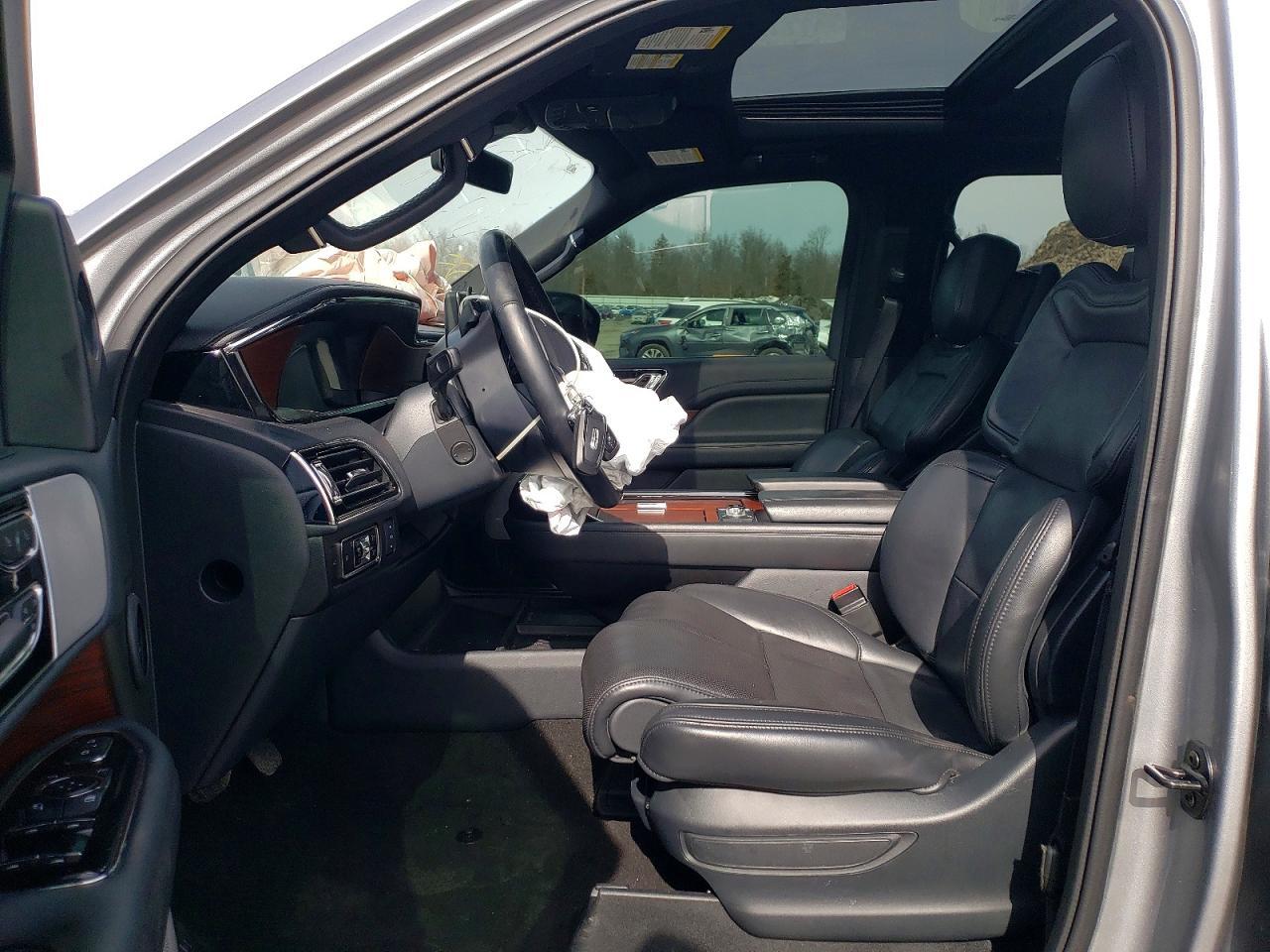 2023 Lincoln Navigator Reserve - Image 7