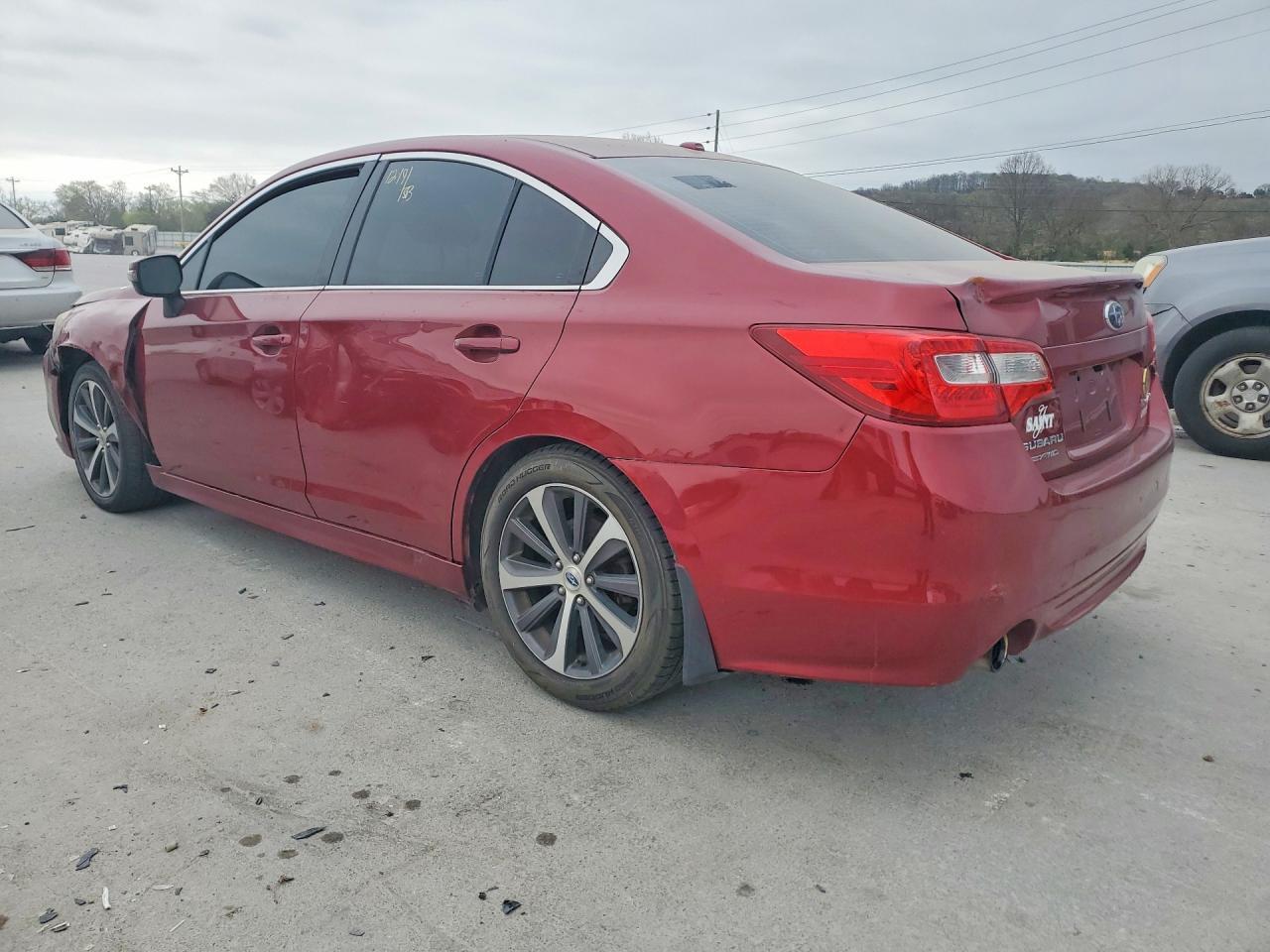 2015 Subaru Legacy 2.5I Limited - Фото 2