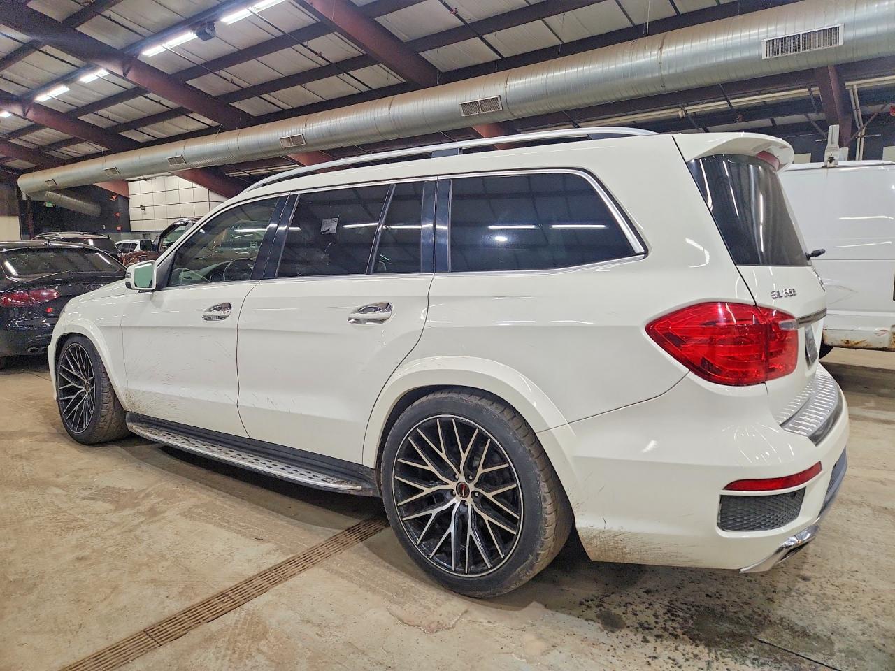 2013 Mercedes-Benz Gl 550 4Matic - Фото 2