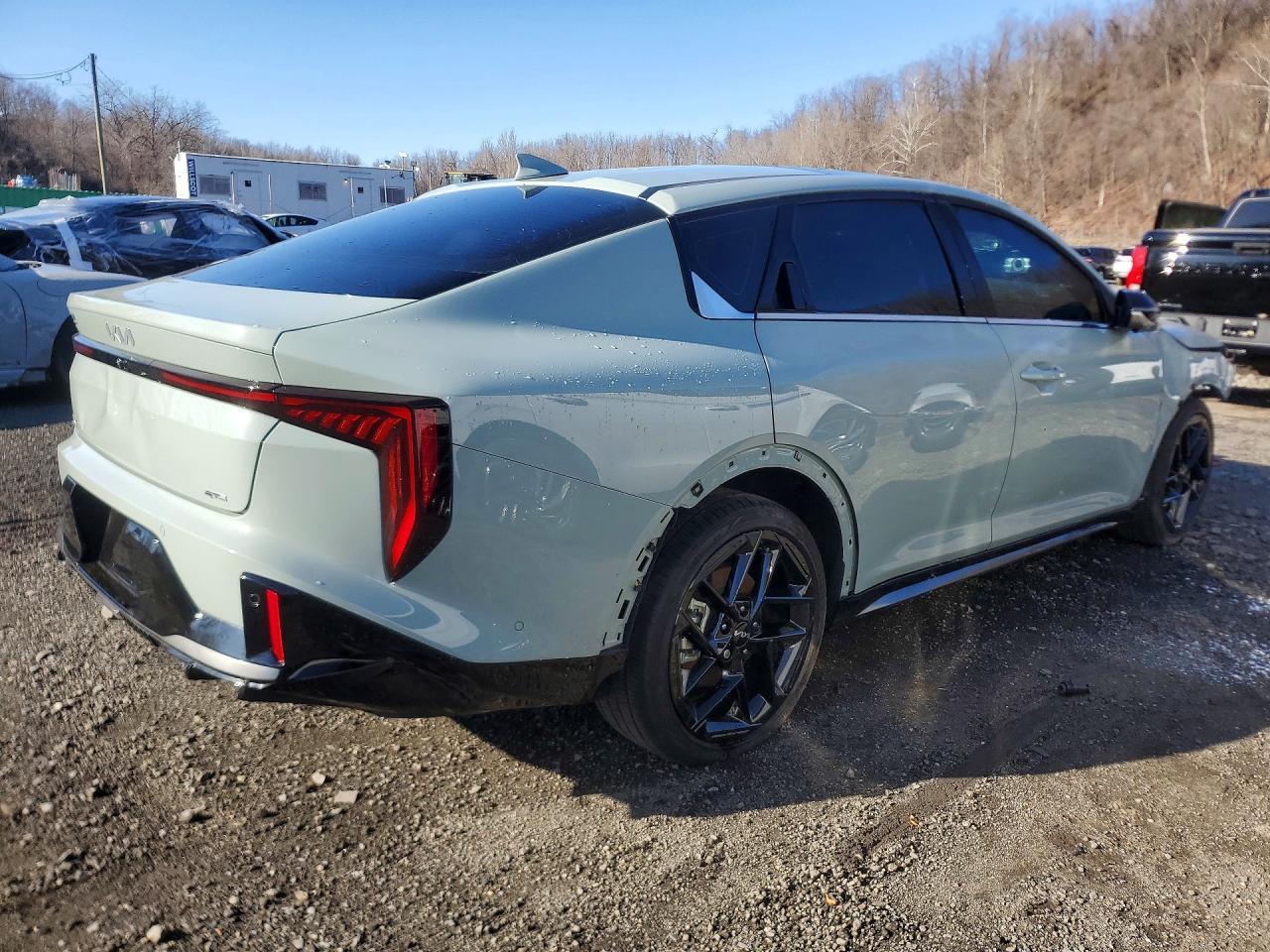 2025 Kia K4 Gt-Line Turbo - Фото 3