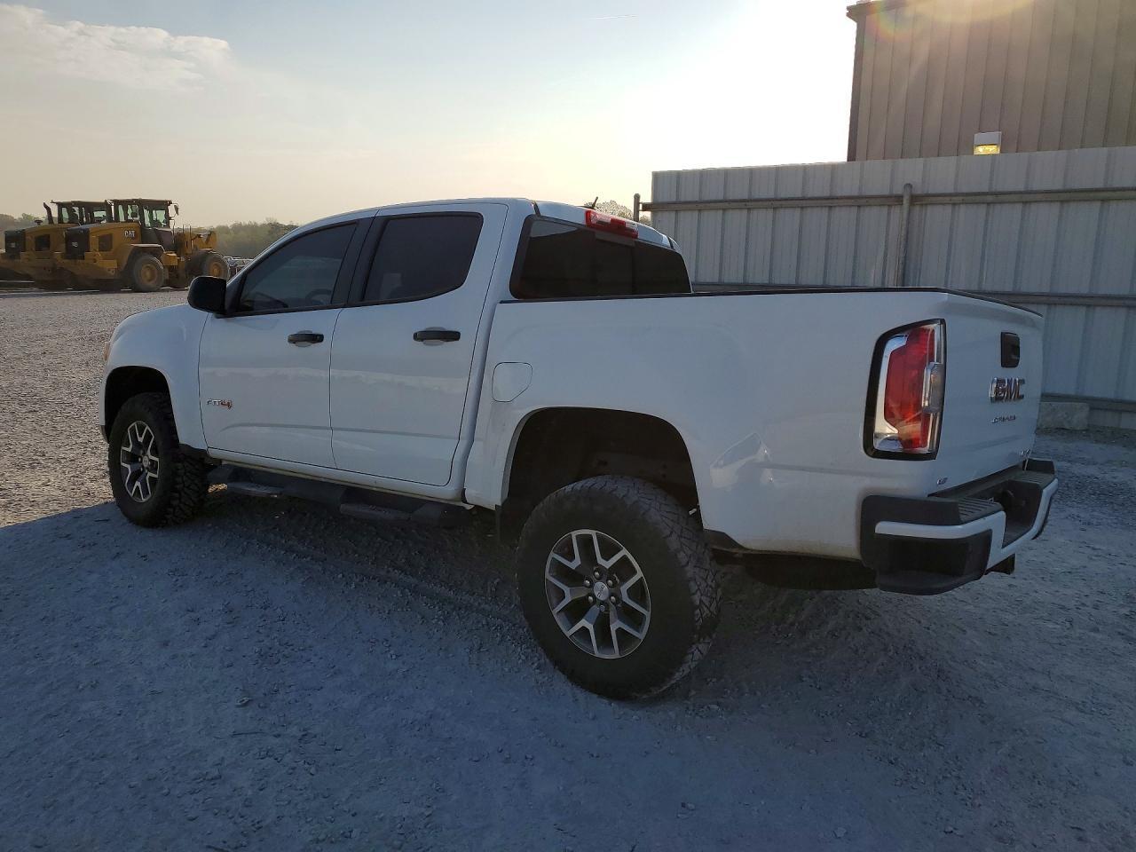 2021 GMC Canyon At4 - Image 2