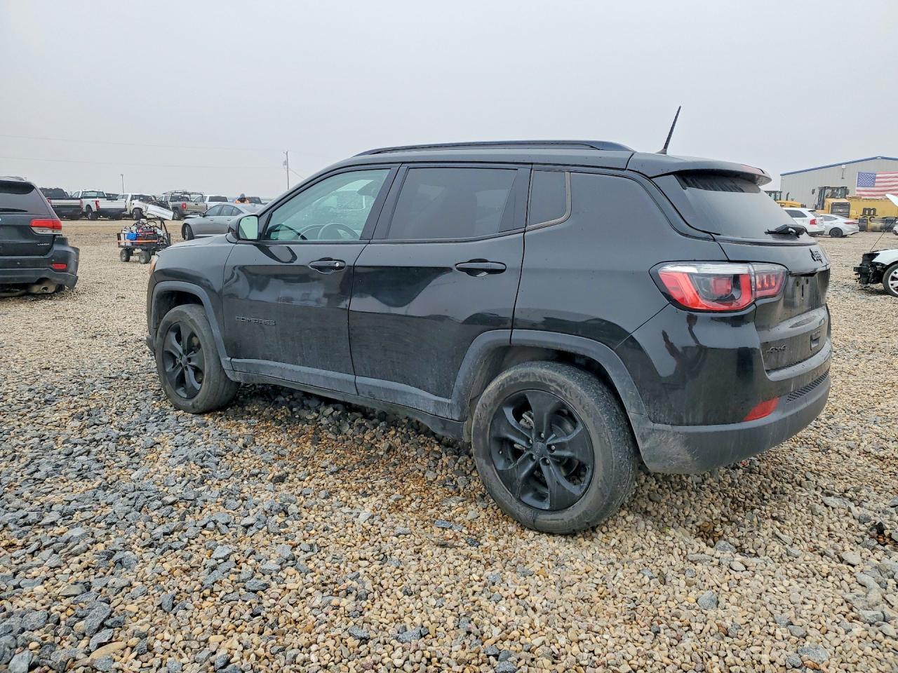 2018 Jeep Compass Latitude - Фото 2