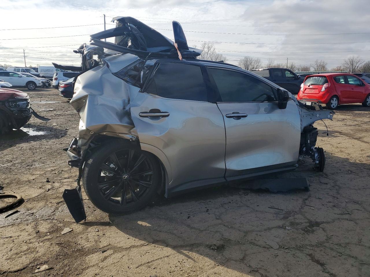 2024 Lexus Nx 350 Premium - Image 3