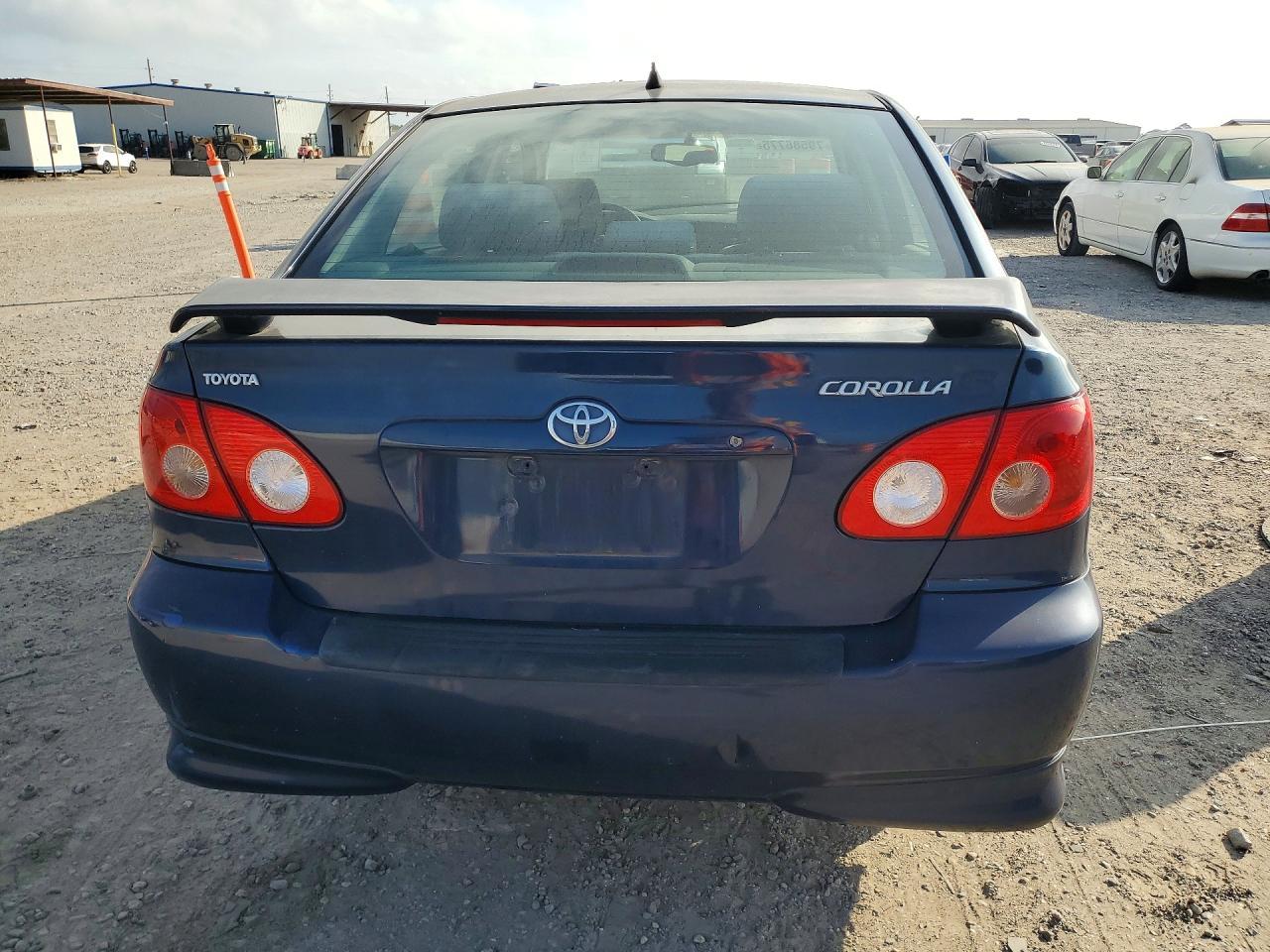 2005 Toyota Corolla - Image 6