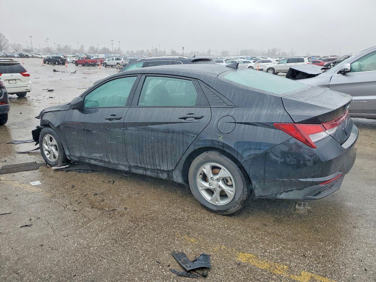 2023 Hyundai Elantra Se - Фото 2