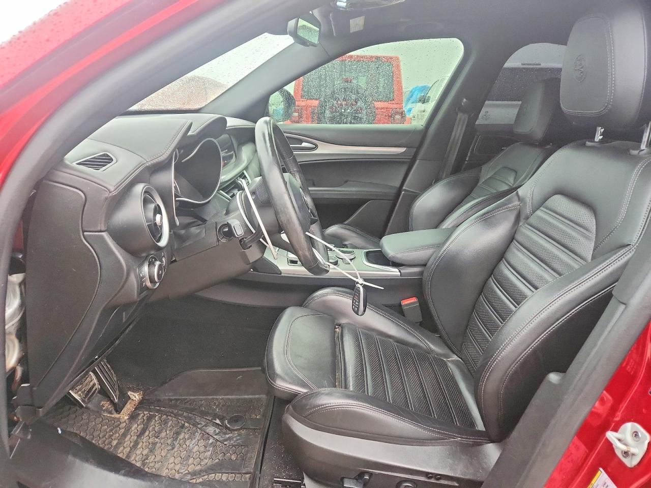 2022 Alfa Romeo Stelvio Ti - Фото 7