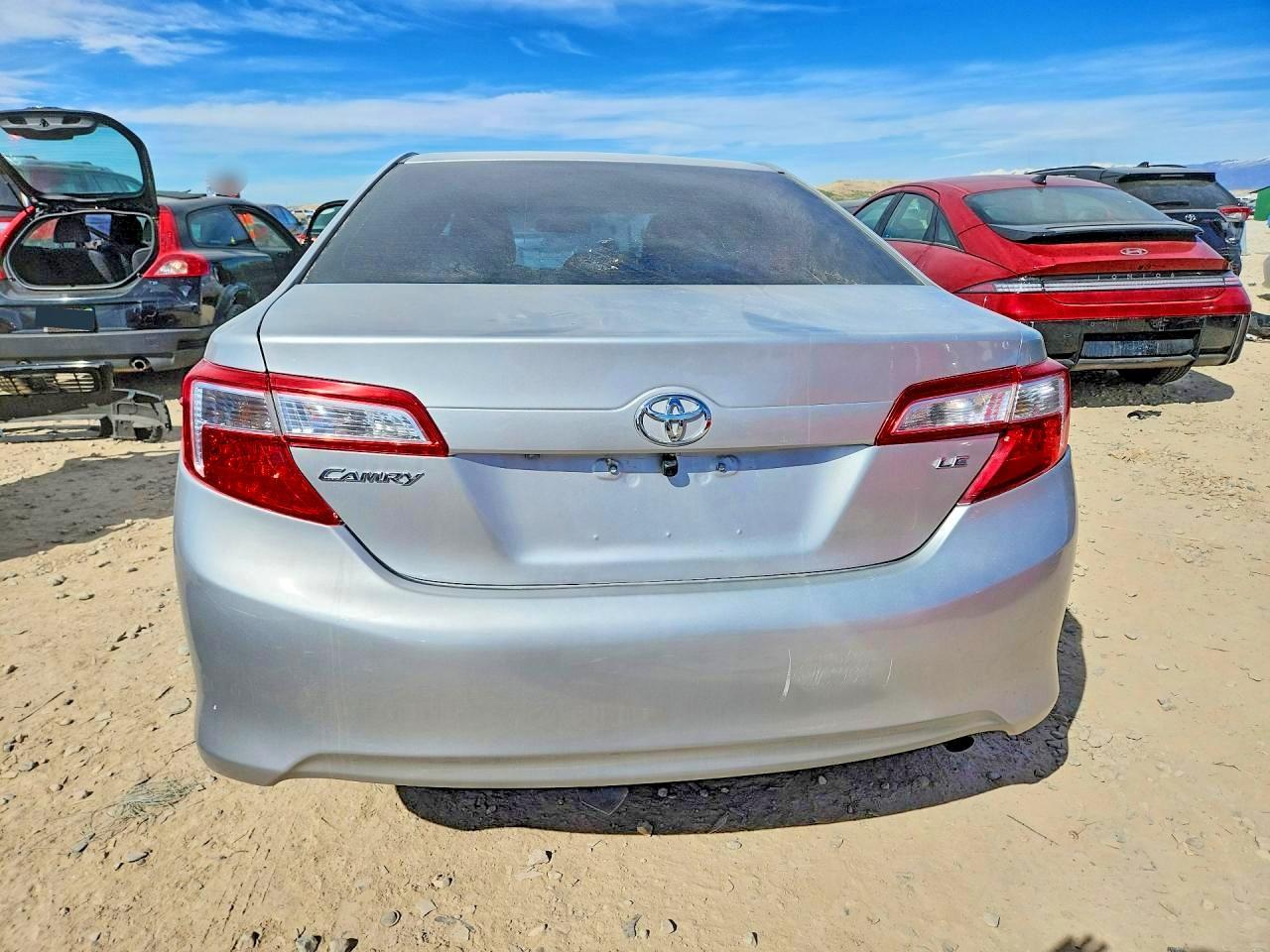 2014 Toyota Camry Le - Image 6