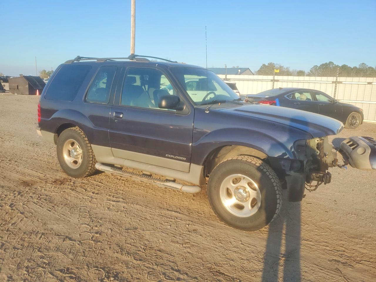 2001 Ford Explorer Sport - Фото 4