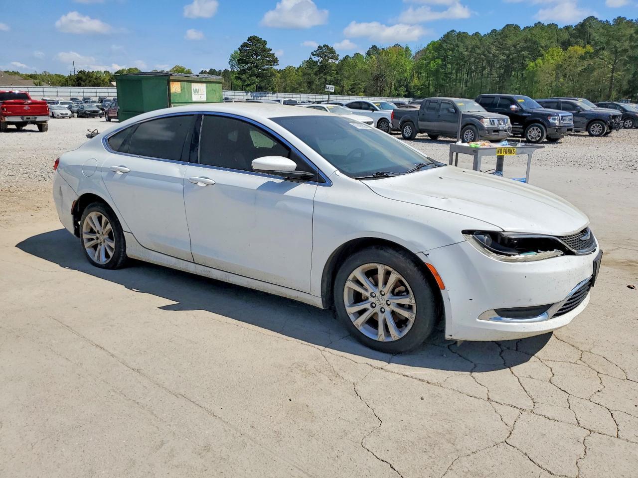 2015 Chrysler 200 Limited - Фото 4