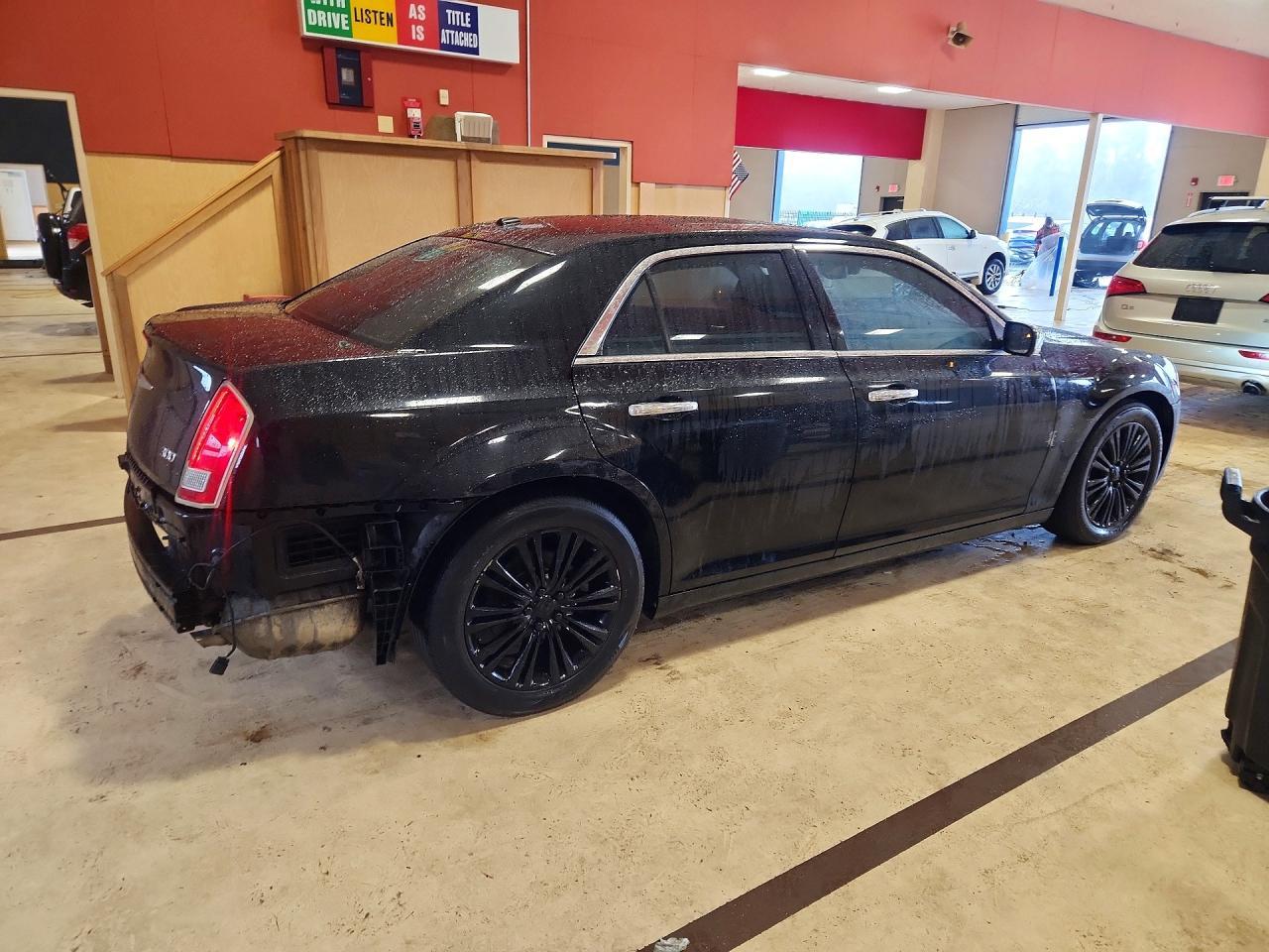 2012 Chrysler 300 Limited - Фото 3