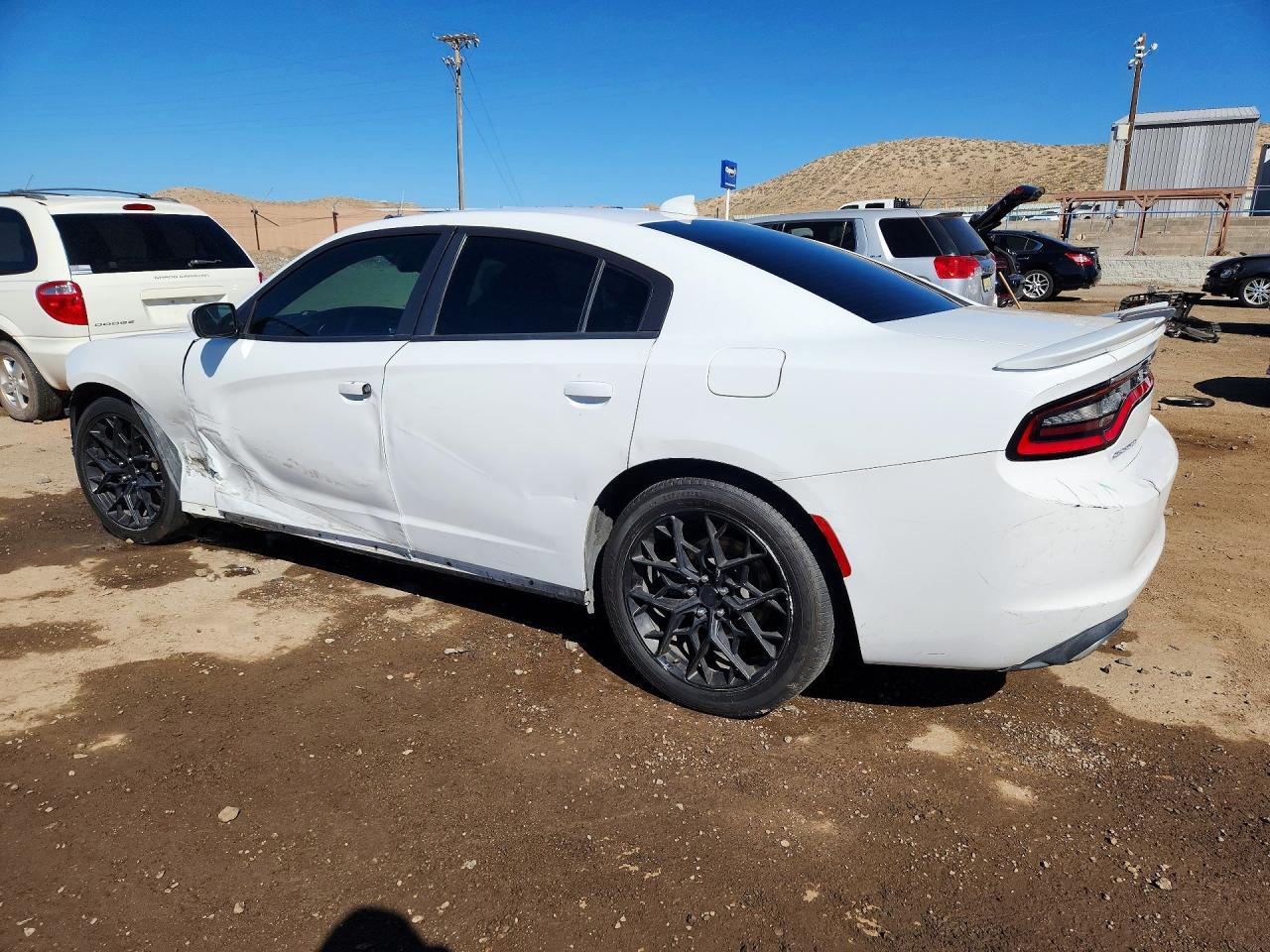 2016 Dodge Charger Sxt - Фото 2