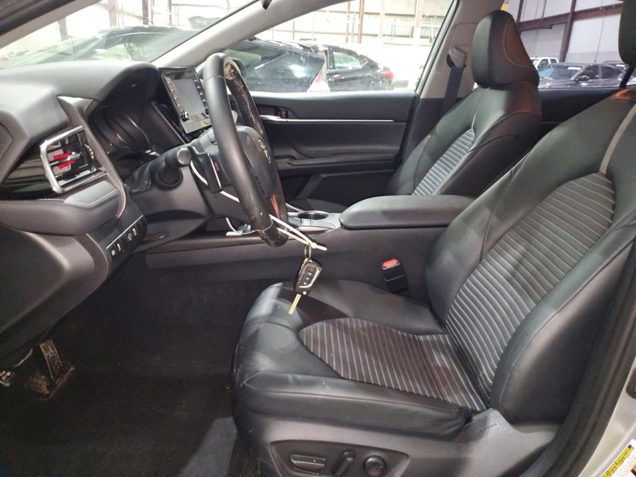 2023 Toyota Camry Se - Image 7