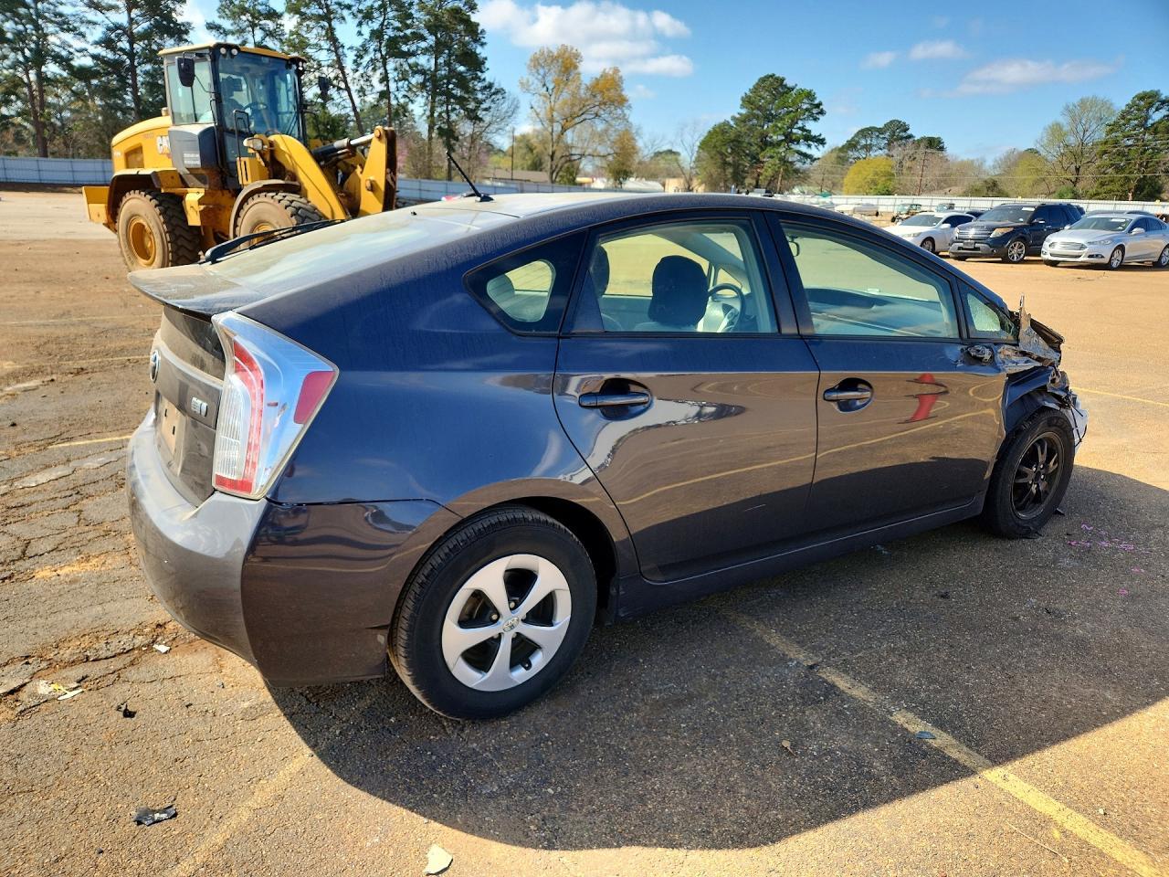 2015 Toyota Prius Two - Фото 3