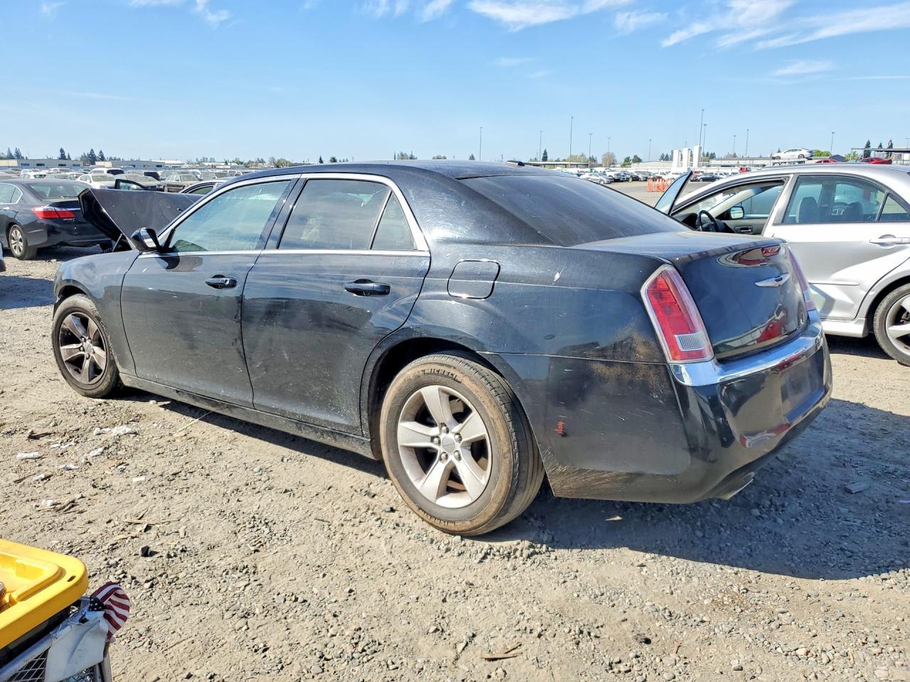 2014 Chrysler 300 - Image 2