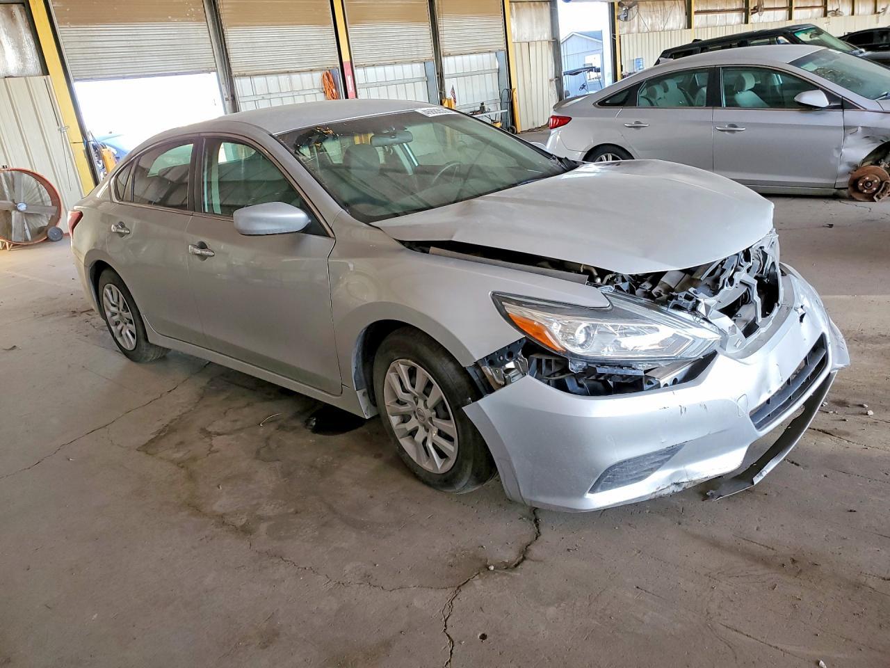 2016 Nissan Altima 2.5 S - Фото 4