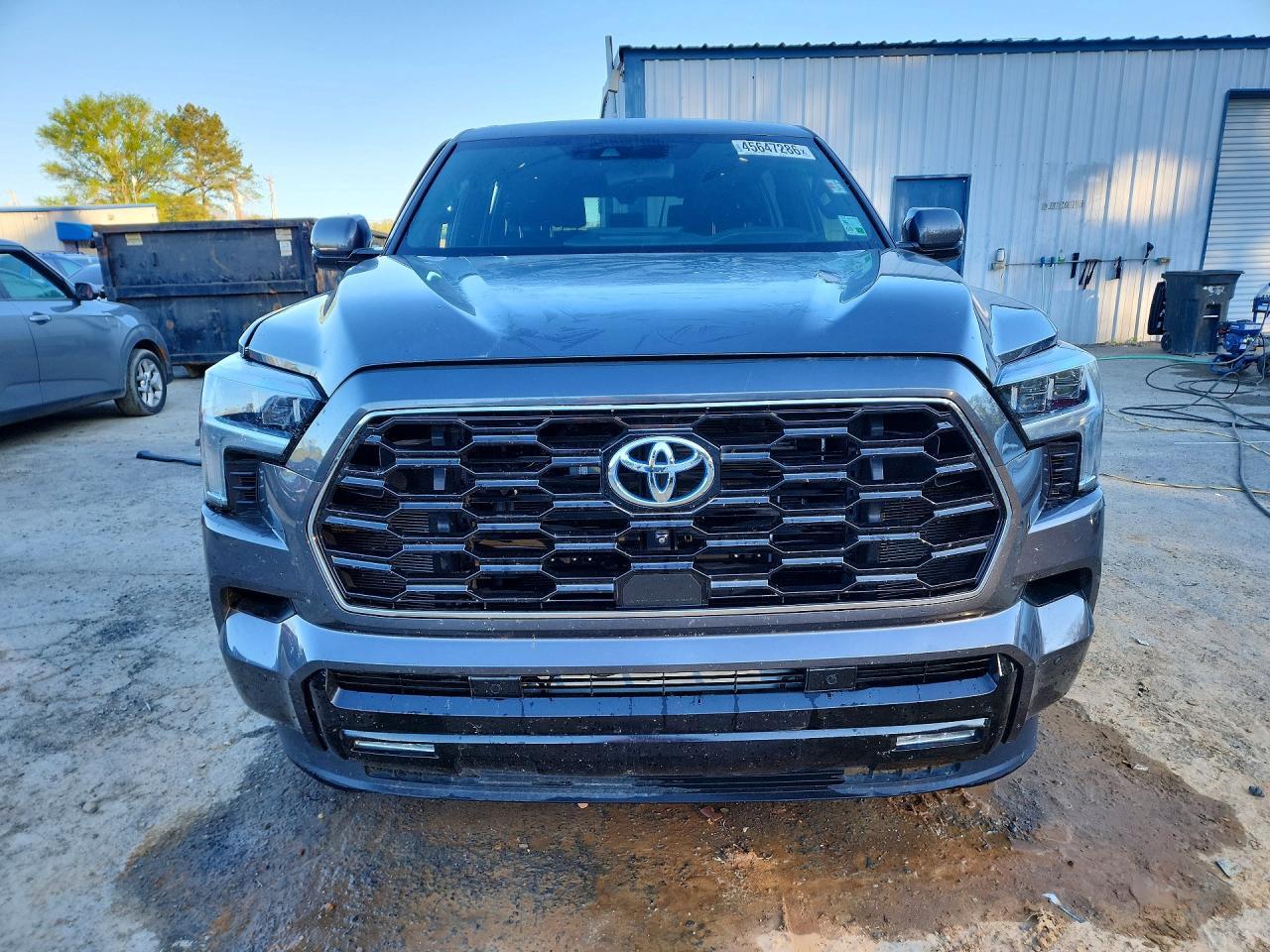 2023 Toyota Sequoia Platinum - Фото 5