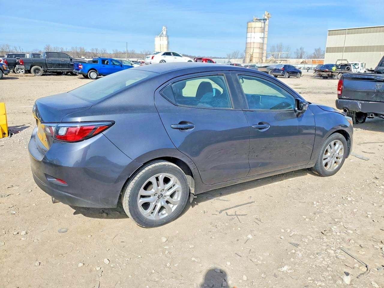 2016 Scion Ia Base - Image 3