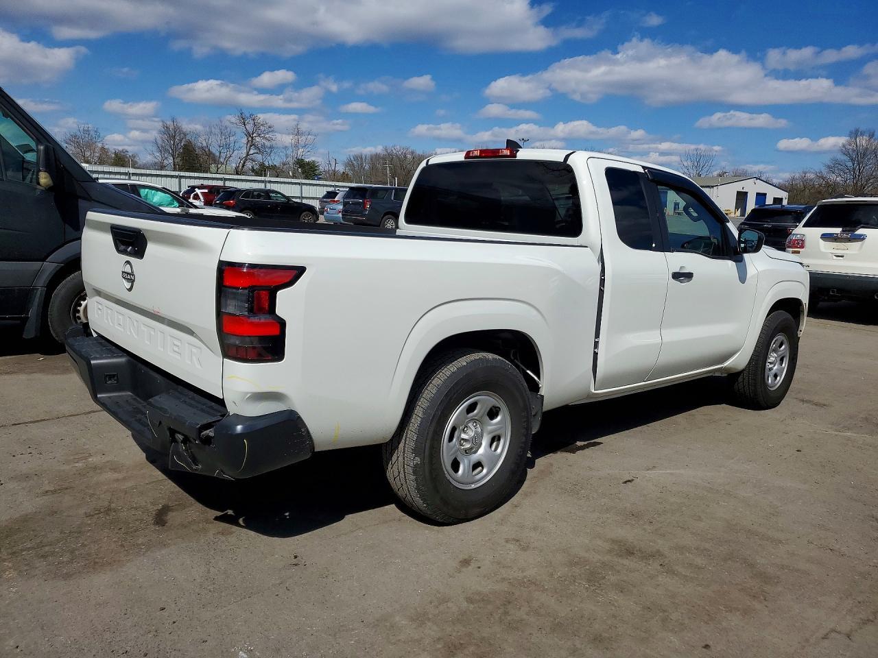 2024 Nissan Frontier S - Image 3