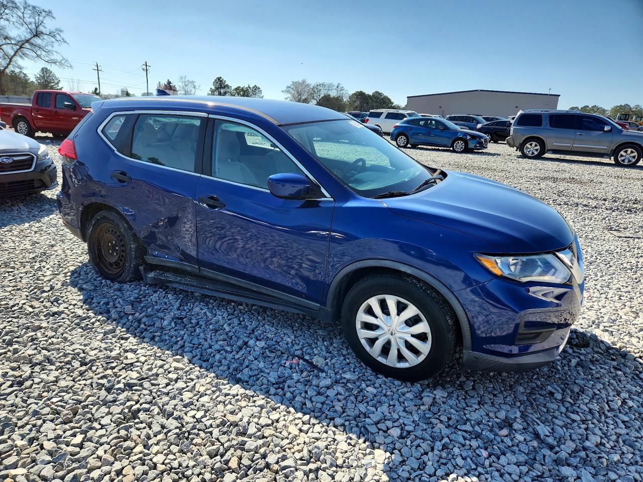 2017 Nissan Rogue S - Image 4