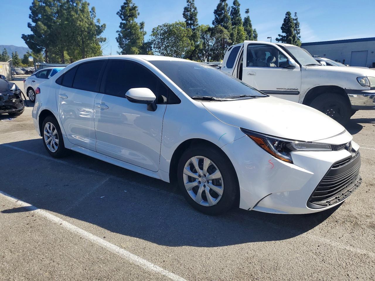 2025 Toyota Corolla Le - Image 4