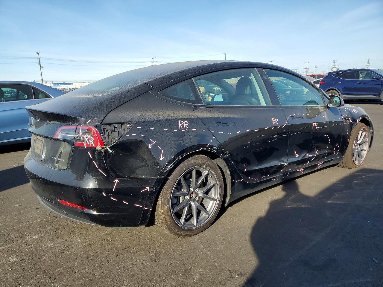 2022 Tesla Model 3 - Фото 3