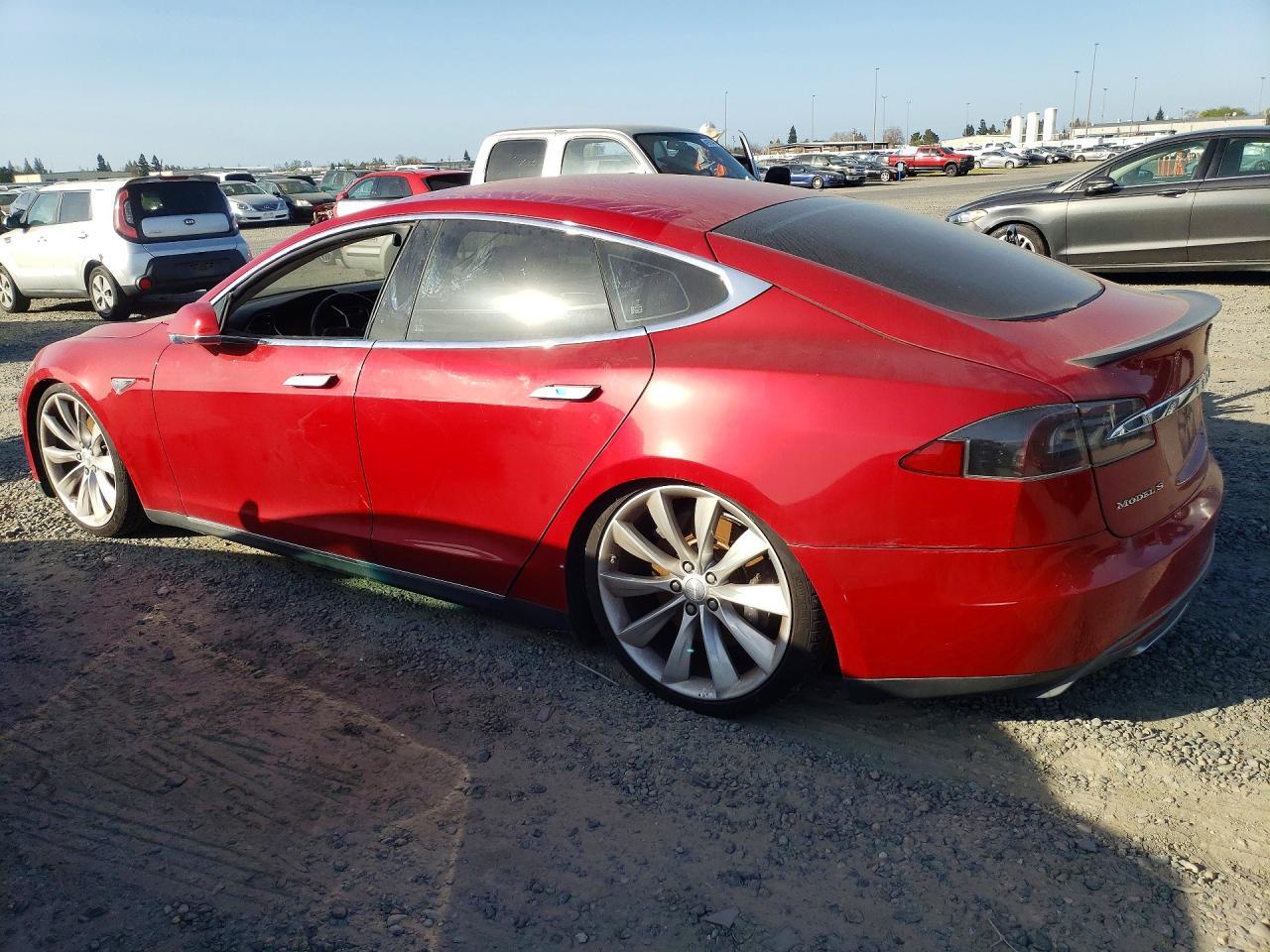 2013 Tesla Model S - Фото 2