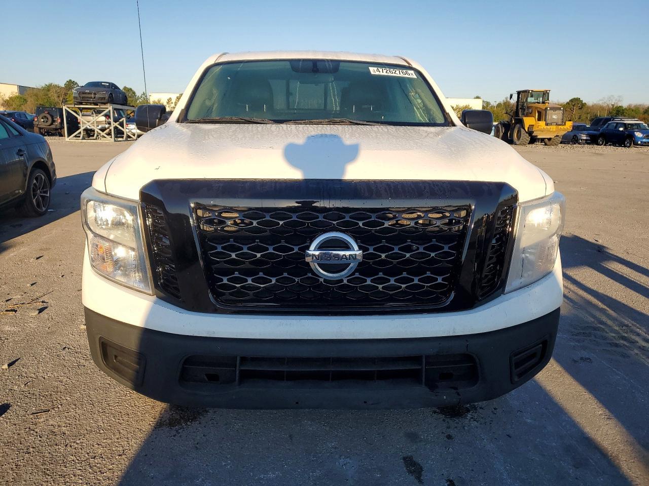 2017 Nissan Titan S - Фото 5