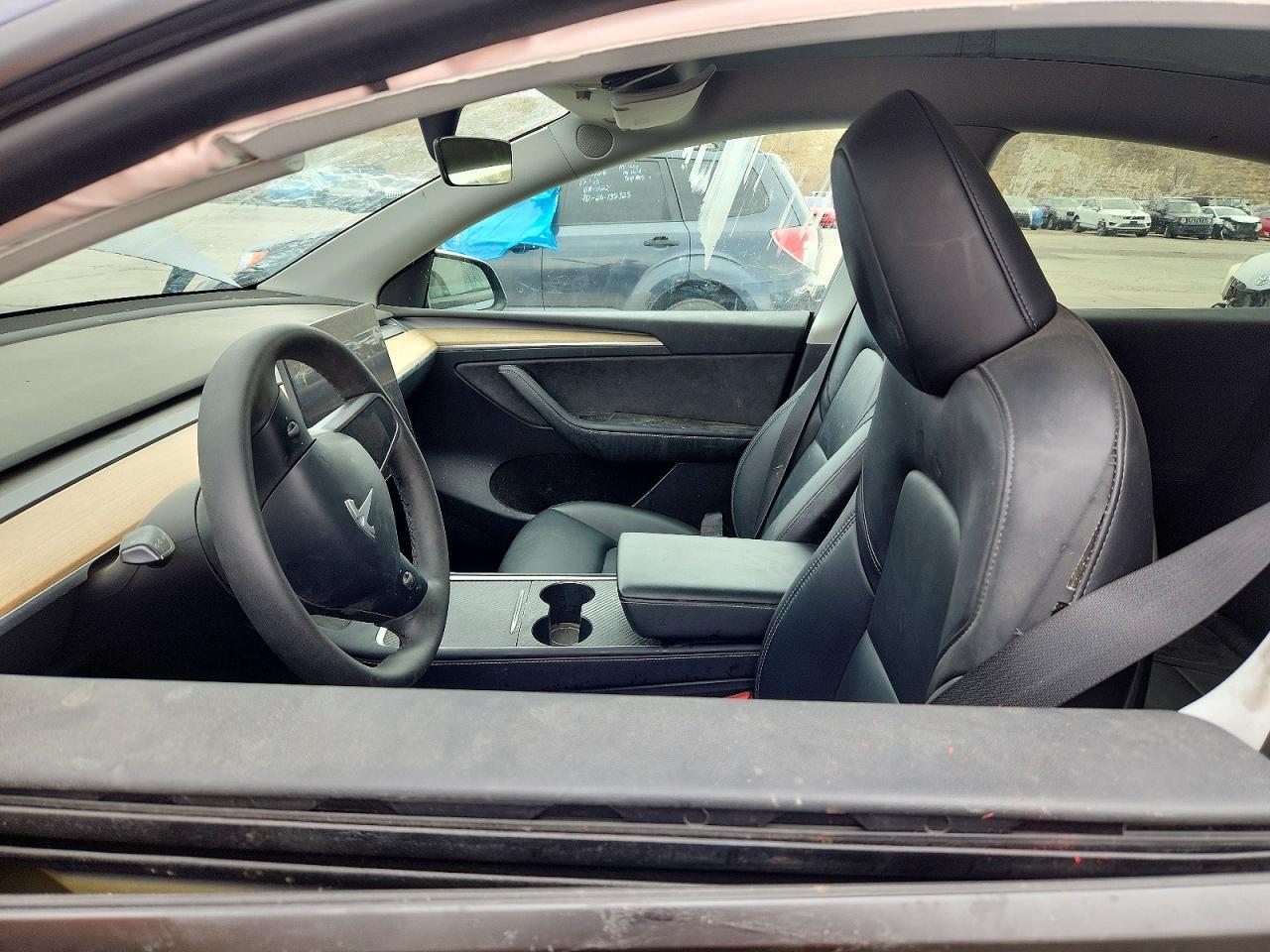 2023 Tesla Model Y - Image 7