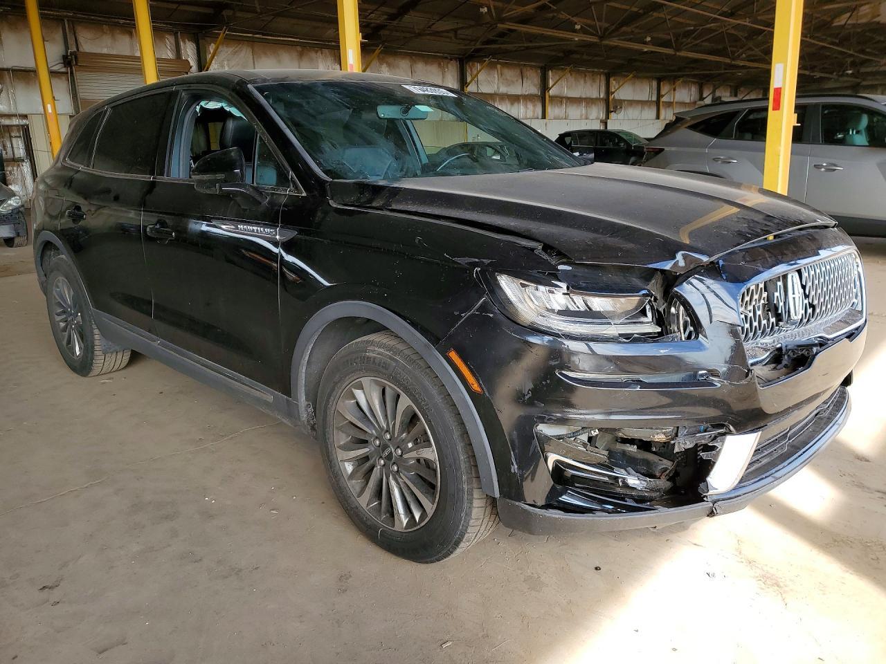 2020 Lincoln Nautilus - Image 4