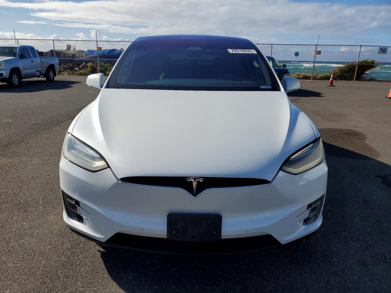 2017 Tesla Model X - Фото 5