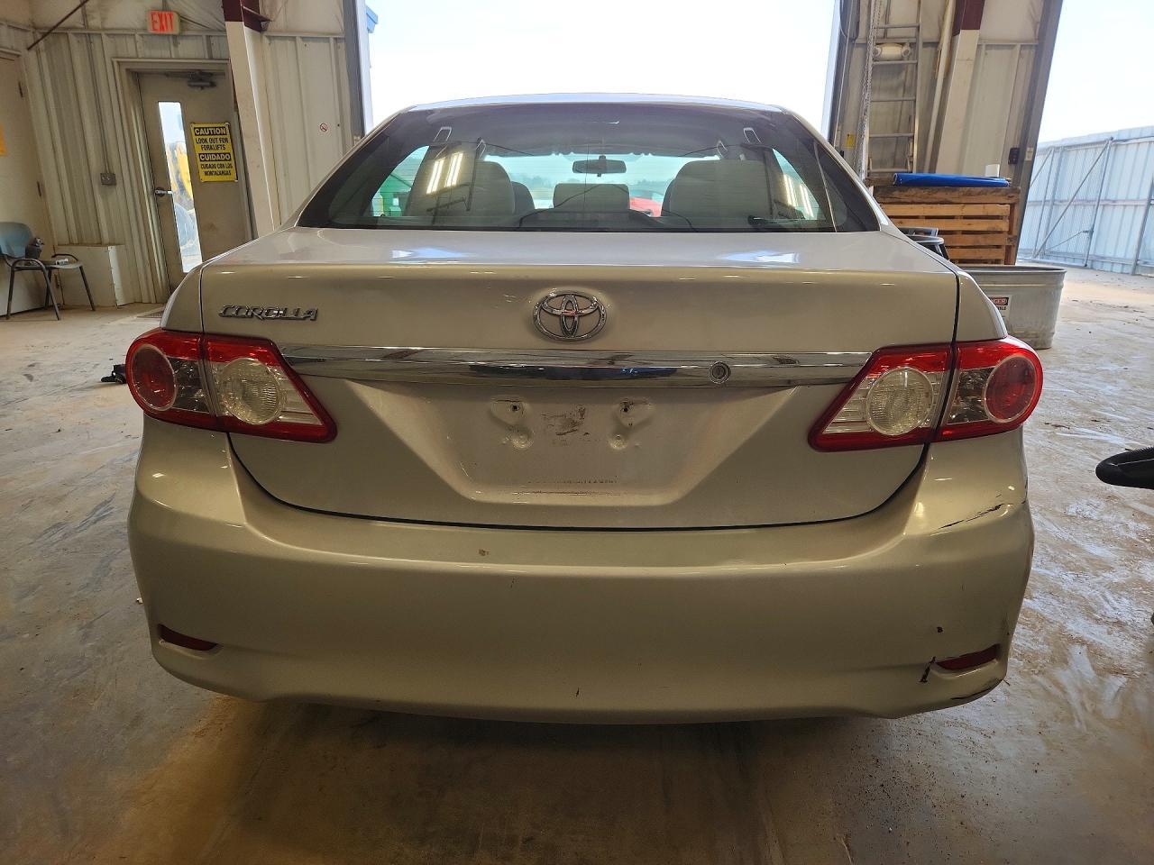 2013 Toyota Corolla L - Фото 6