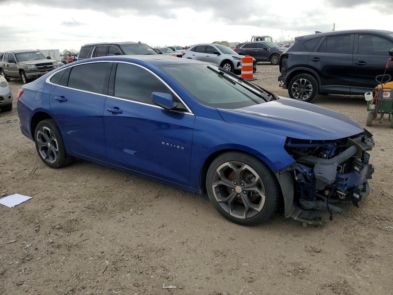 2023 Chevrolet Malibu Lt - Image 4