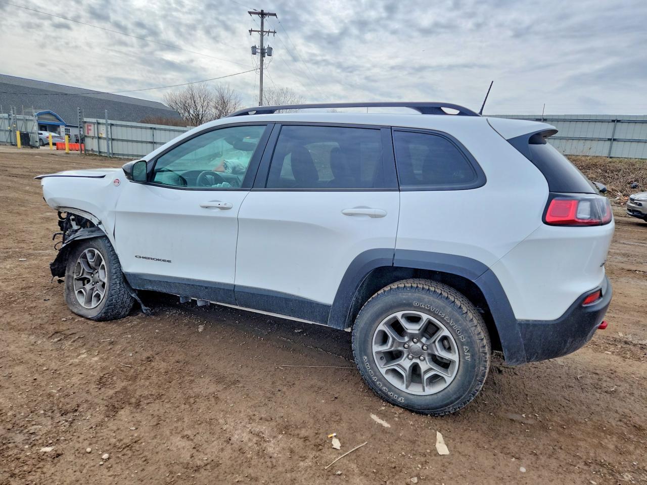 2022 Jeep Cherokee Trailhawk - Image 2