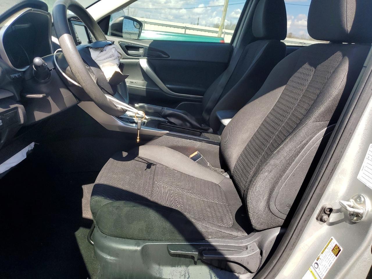 2020 Mitsubishi Eclipse Cross Es - Image 7