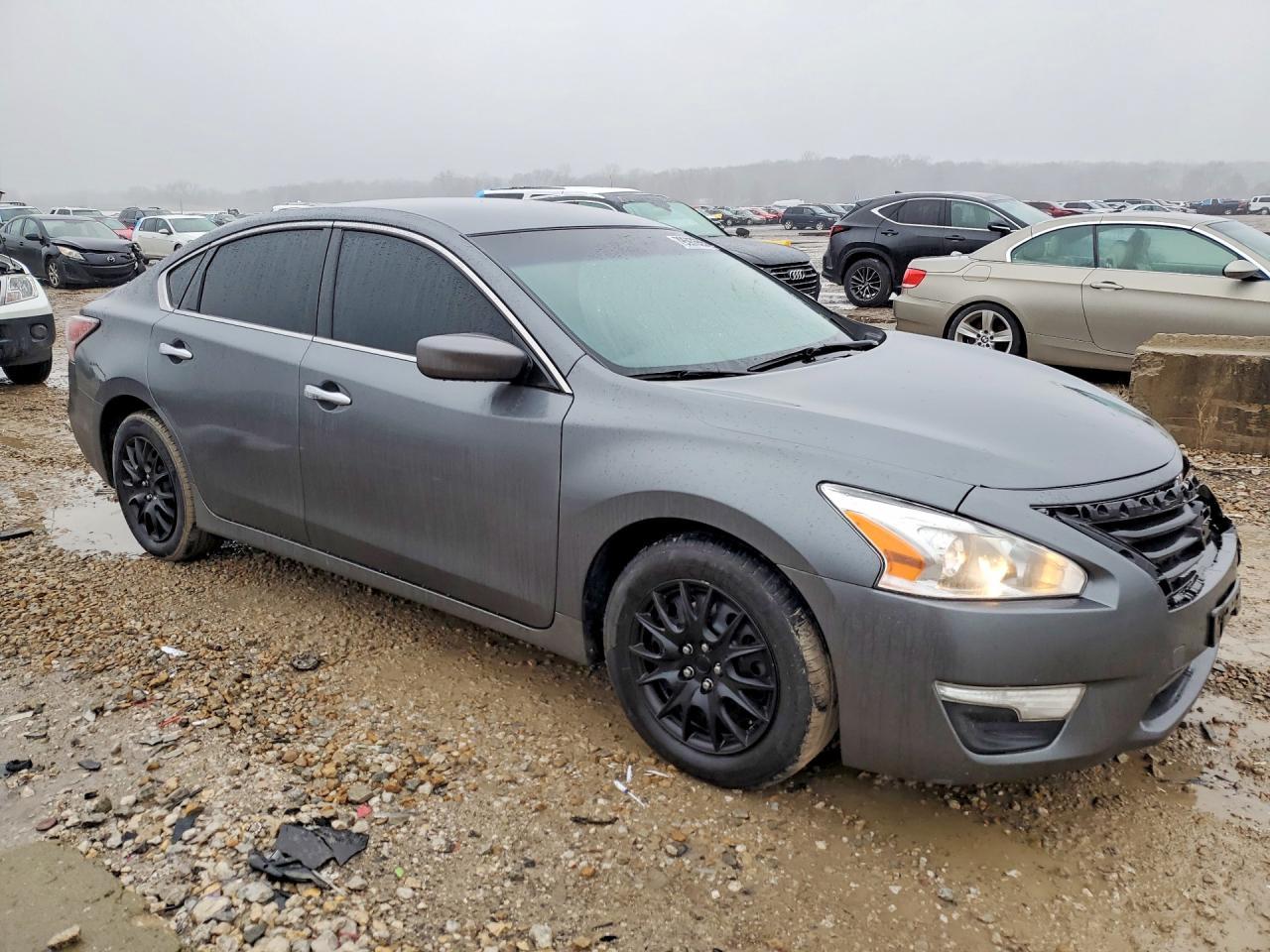 2015 Nissan Altima 2.5 S - Image 4
