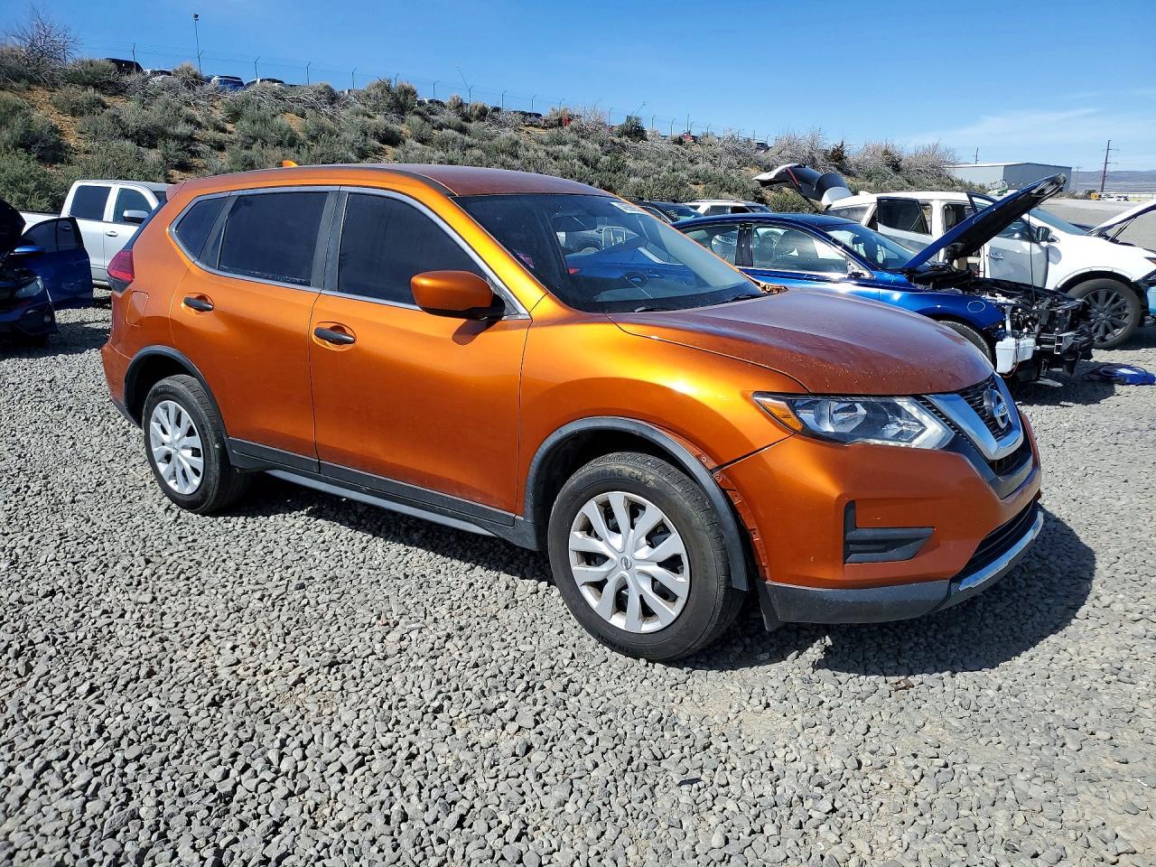 2017 Nissan Rogue S - Image 4