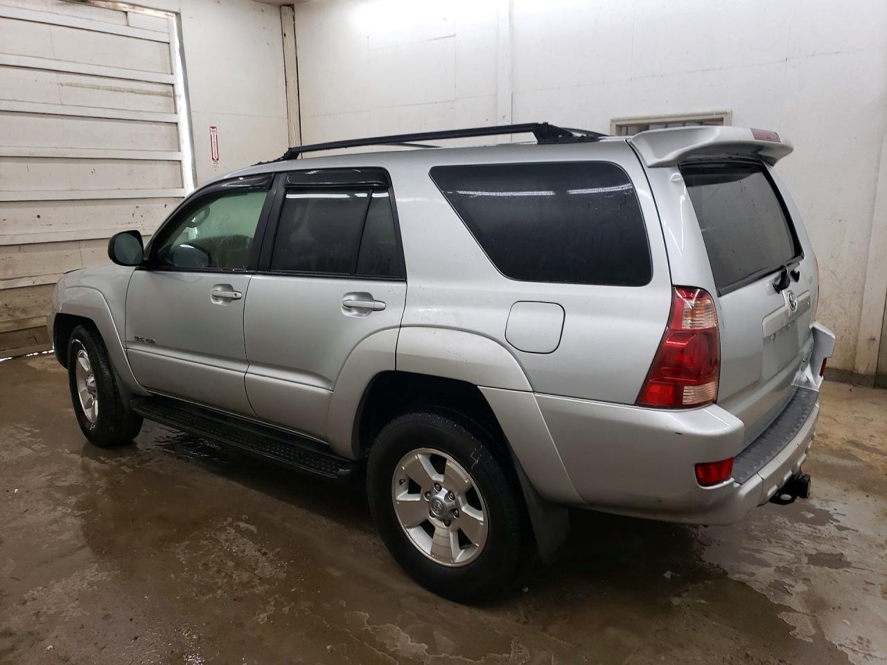 2004 Toyota 4Runner Sr5 - Фото 2