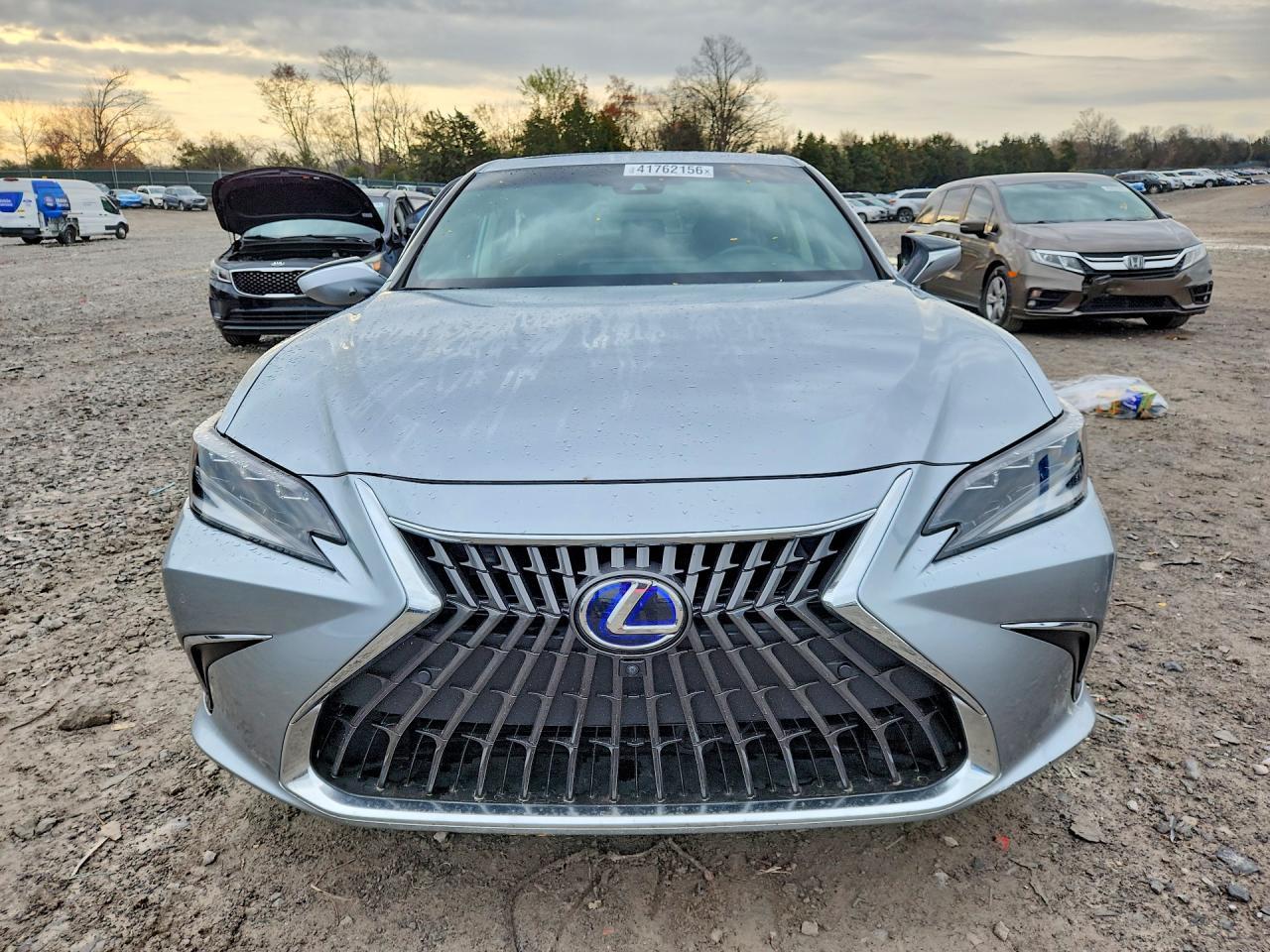 2022 Lexus Es 300H Ultra Luxury - Фото 5