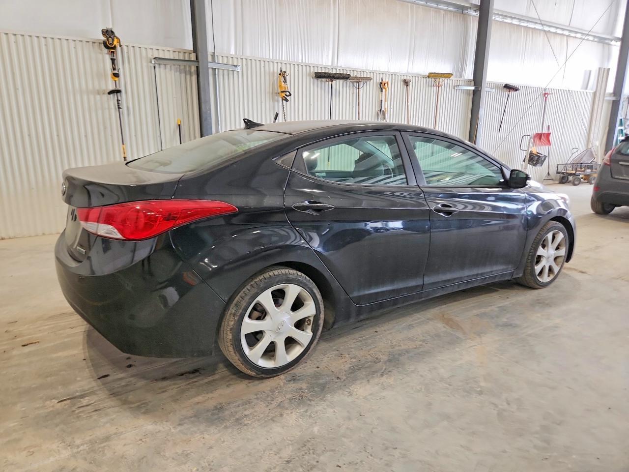 2012 Hyundai Elantra Limited - Image 3