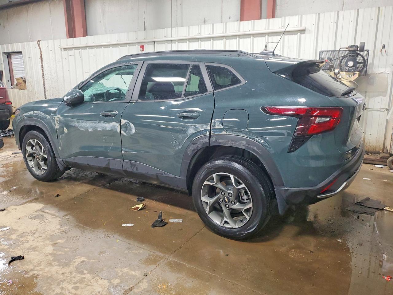 2025 Chevrolet Trax 1Lt - Image 2