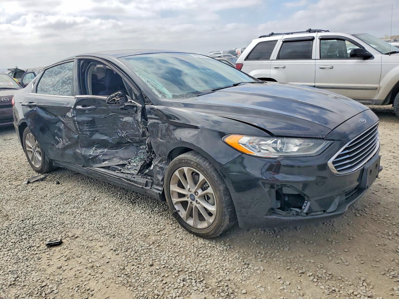 2020 Ford Fusion Se - Фото 4