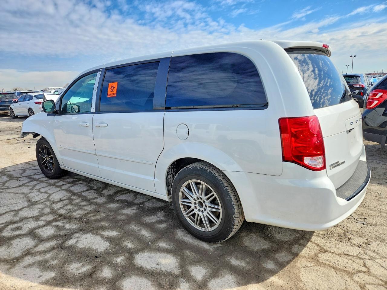 2015 Dodge Grand Caravan Sxt - Фото 2