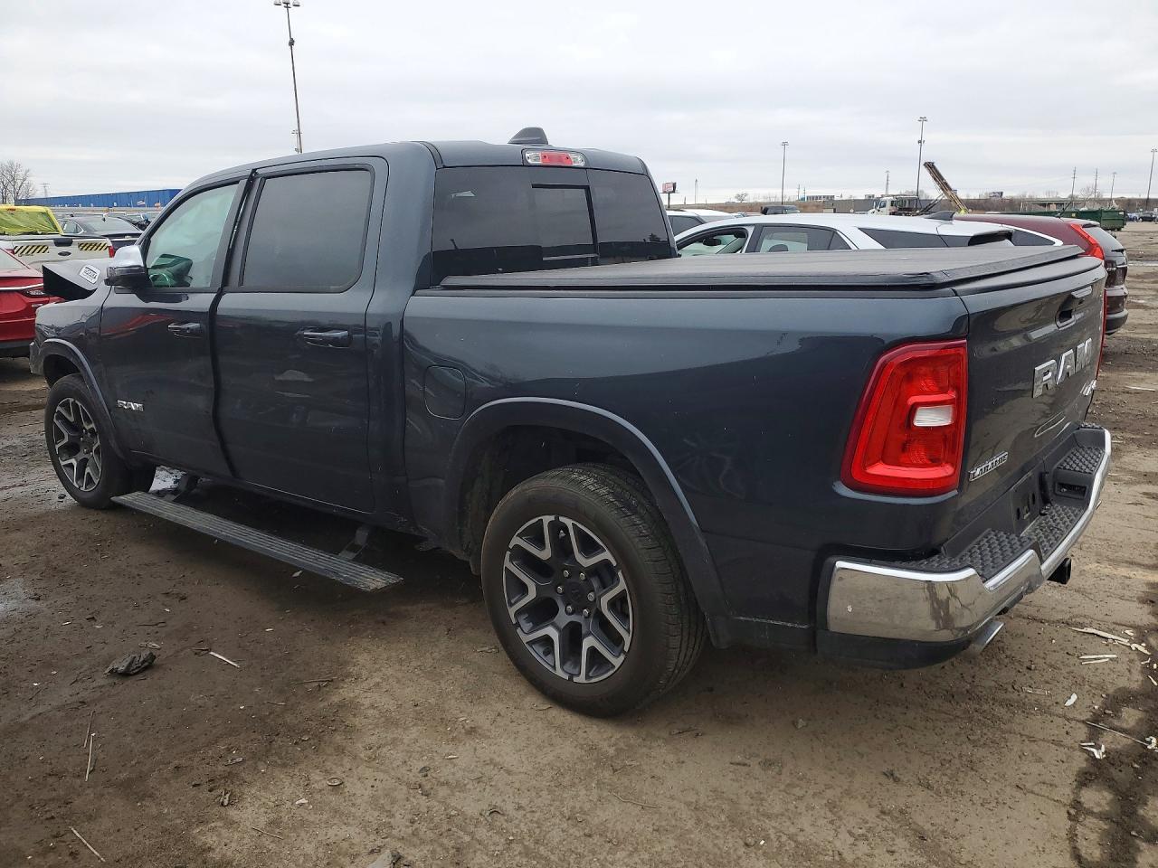 2026 Ram 1500 Laramie - Фото 2
