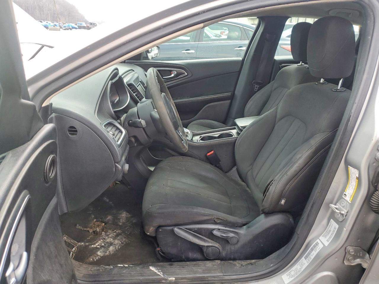 2016 Chrysler 200 Limited - Фото 7