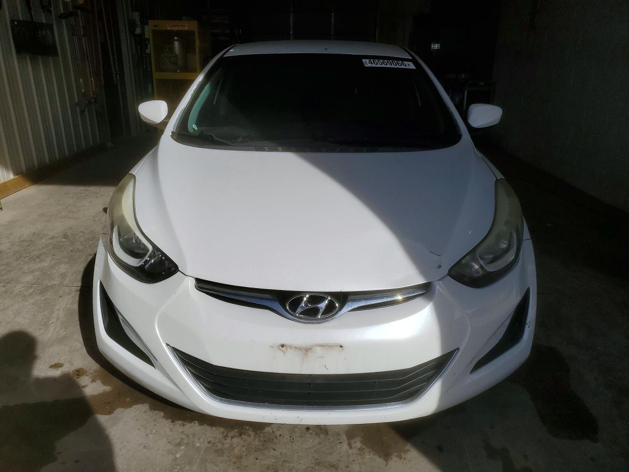 2015 Hyundai Elantra Se - Image 5