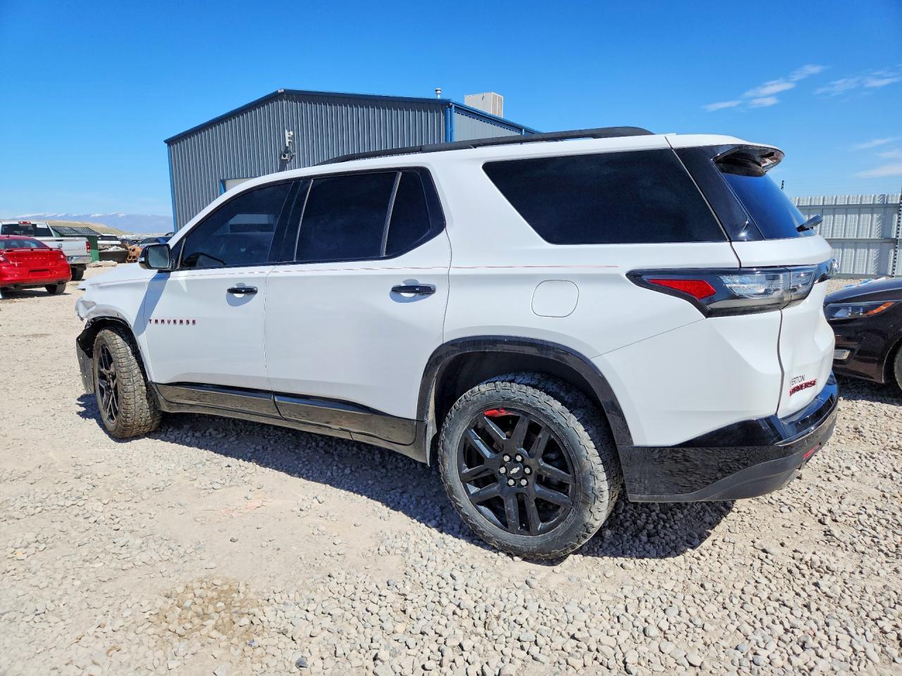 2020 Chevrolet Traverse Premier - Фото 2