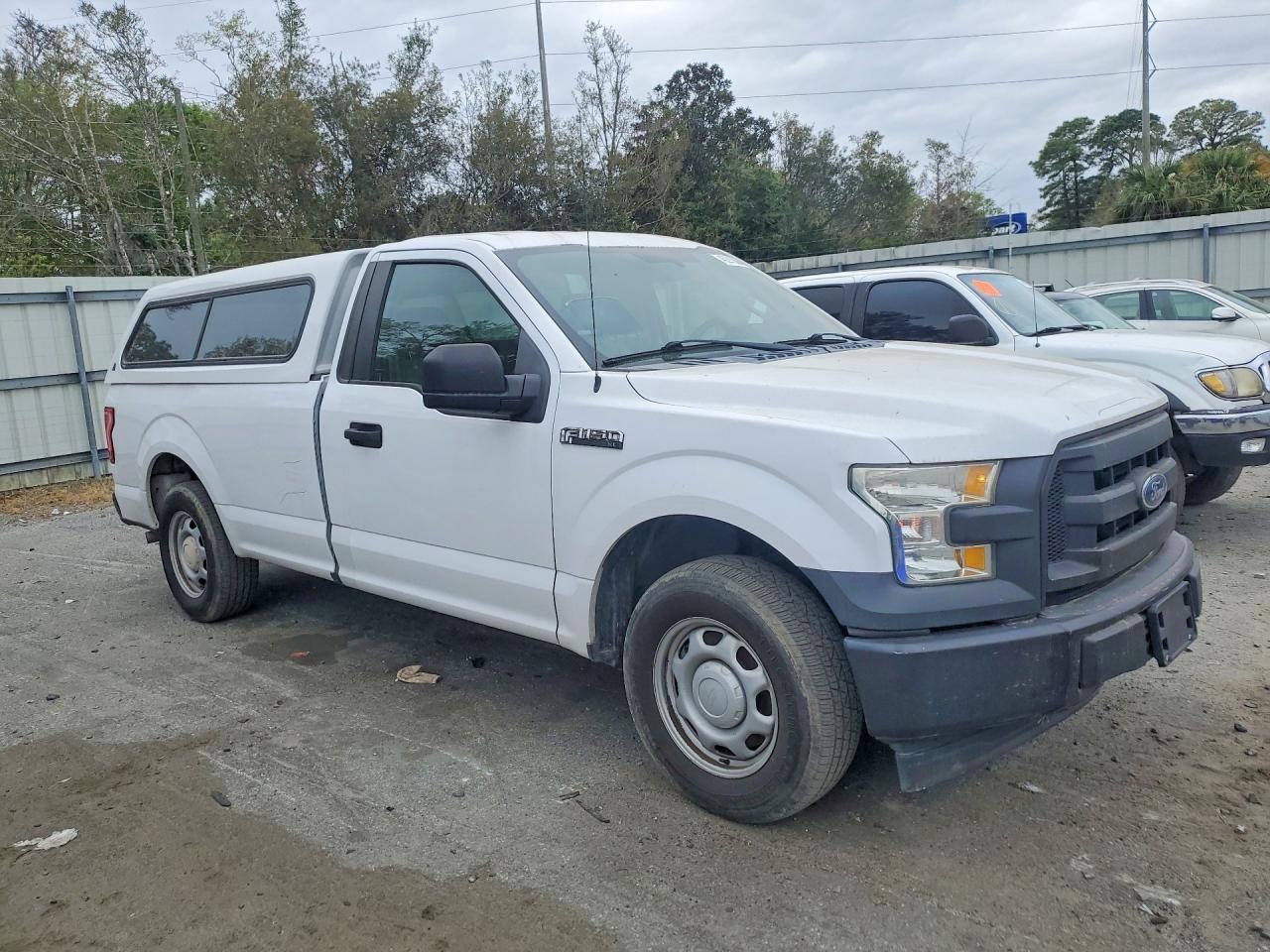 2017 Ford F150 - Image 4